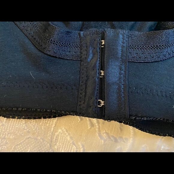 🥀Lynda’s world women’s embroidery fashion Bra 38B - Picture 10 of 13